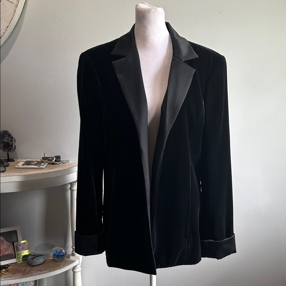 [Coldwater Creek] Elegant Black Velvet Blazer - Size Medium